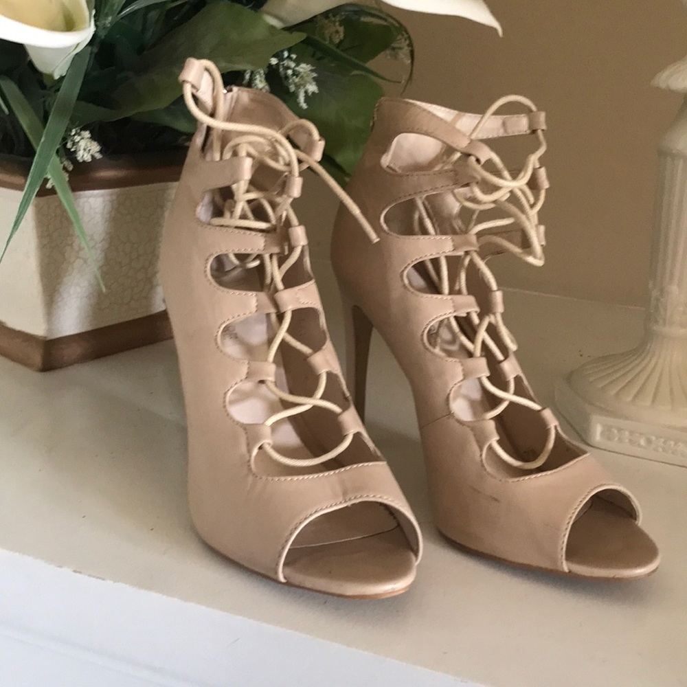 Public Desire size 7